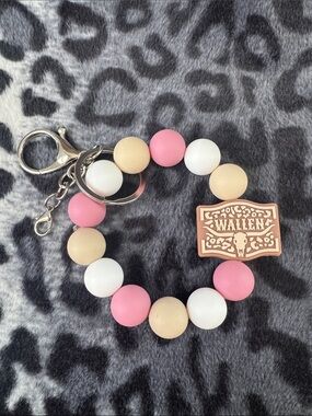 Wallen Pink & White Beaded Keyring Bracelet
